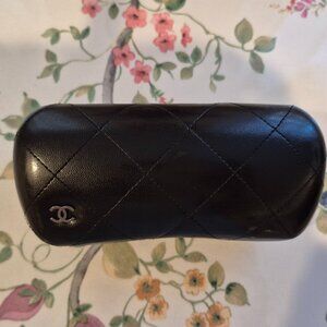 CHANELL vintage glasses  case